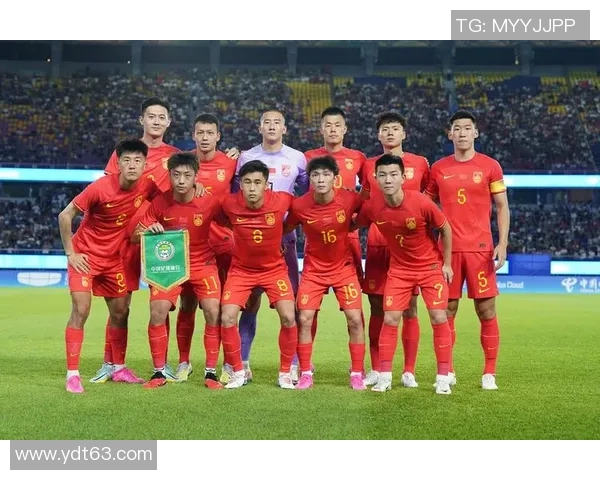 重庆足球队的崛起与挑战聚焦中国足球的未来发展与力量展现 重庆足球队的崛起与挑战聚焦中国足球的未来发展与力量展现