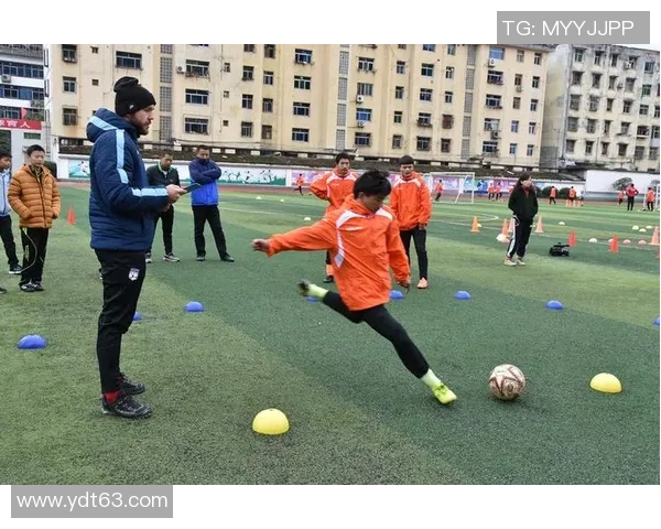 张伟独家分享足球心得与技巧助你提升球技和战术理解